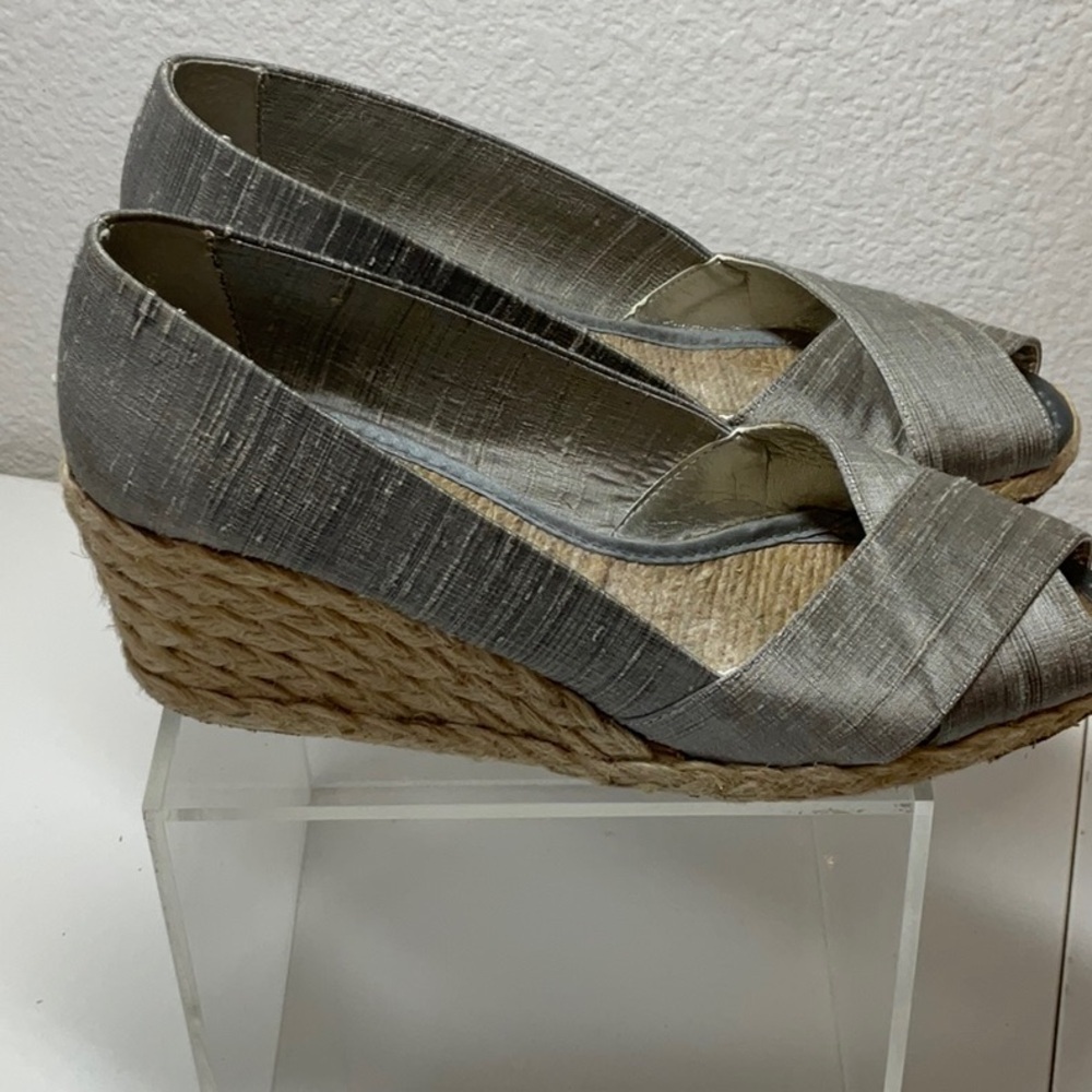 Lauren Ralph Laure Silk Shantung Silver Taupe Espadrille Wedge Peep-Toe Shoe 8 - Picture 5 of 8